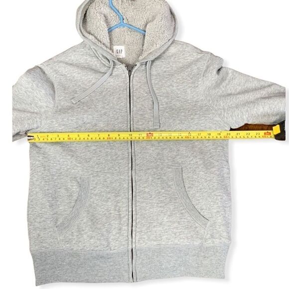 GAP Sherpa Sweater - Picture 7 of 9